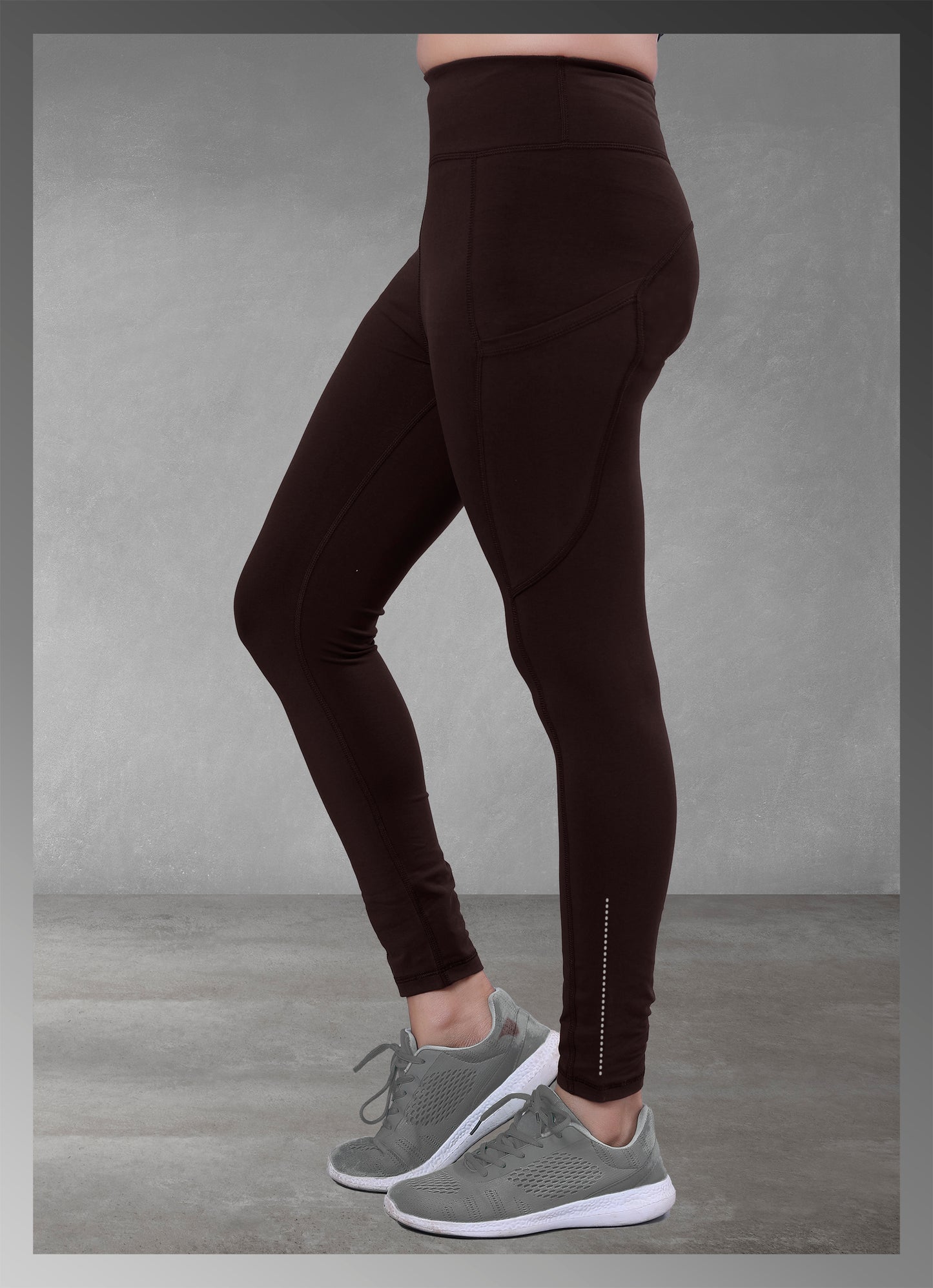 Shop women's brown yoga leggings with pockets, perfect for style and functionality, available online